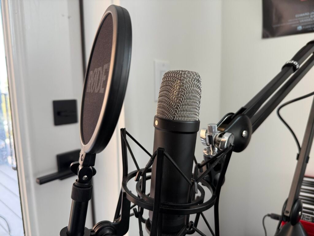 Thumbnail image of a microphone